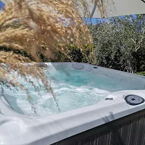 https://agriturismovalbona.it-tuscanyhotel.com
